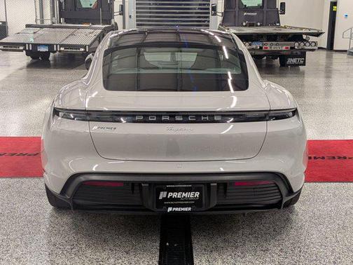 2021 Porsche Taycan Base