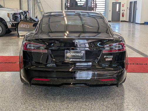 2021 Tesla Model S Plaid