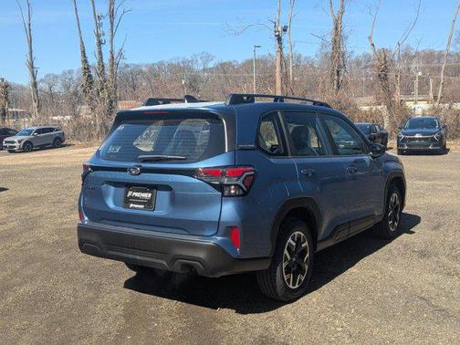 2025 Subaru Forester Base