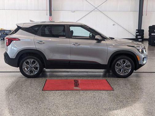 2024 Kia Seltos LX
