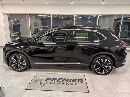 2025 VinFast VF 8 Plus