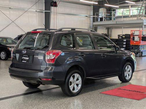 2015 Subaru Forester 2.5i