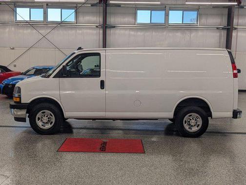 2022 Chevrolet Express 2500 RWD 2500 Regular Wheelbase WT