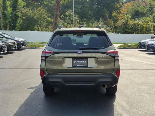 Autumn Green Metallic 2026 Subaru Forester Premium