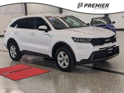 2022 Kia Sorento LX
