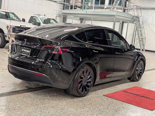 2022 Tesla Model Y Performance Dual Motor All-Wheel Drive