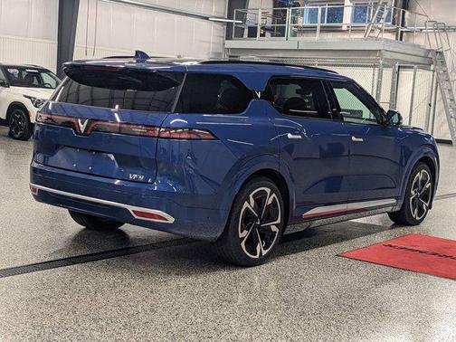 2024 VinFast VF 9 Plus