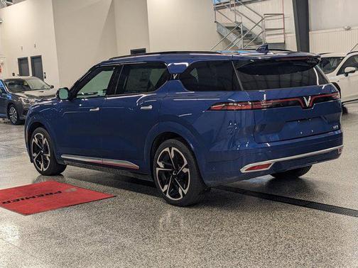 2024 VinFast VF 9 Plus