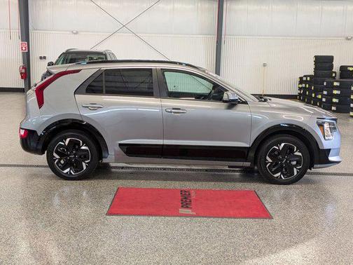Steel Gray 2023 Kia Niro EV Wind