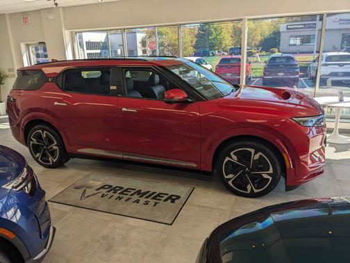 2024 VinFast VF 9 Plus