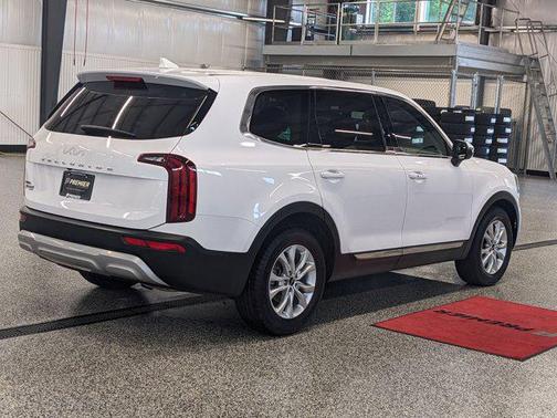 2022 Kia Telluride LX