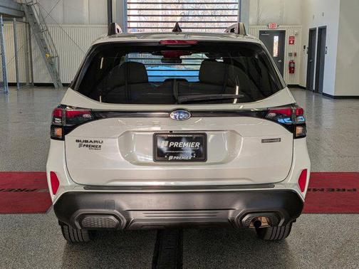 2025 Subaru Forester Hybrid Premium