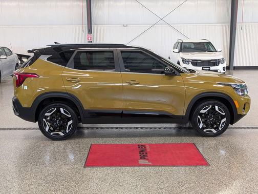 Valais Green/Black Roof 2024 Kia Seltos SX Turbo