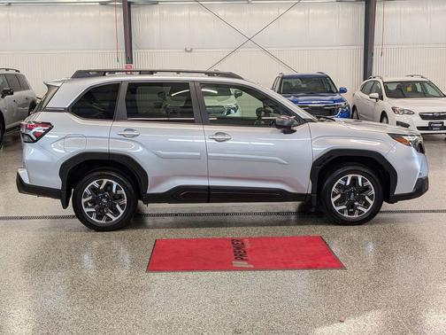Ice Silver Metallic 2025 Subaru Forester Premium