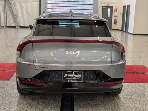 2024 Kia EV6 Wind