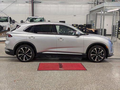 2025 VinFast VF 8 Plus