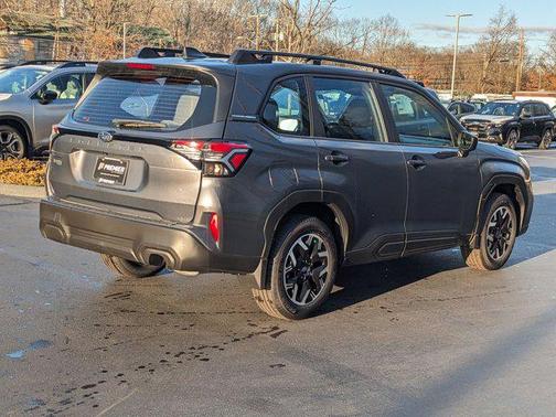 2025 Subaru Forester Base