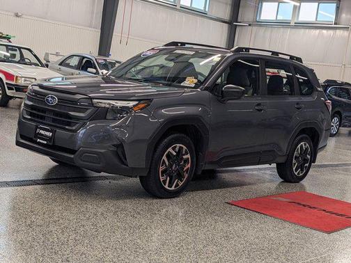 2025 Subaru Forester Base