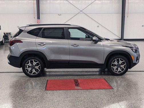 2023 Kia Seltos EX