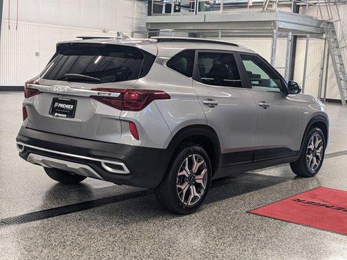 2023 Kia Seltos EX