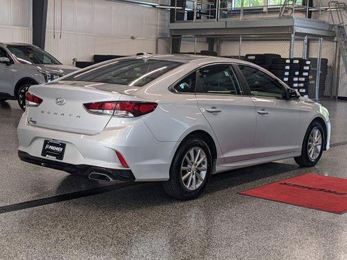 2018 Hyundai SONATA SE