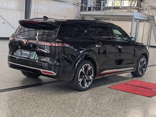 2024 VinFast VF 9 Plus