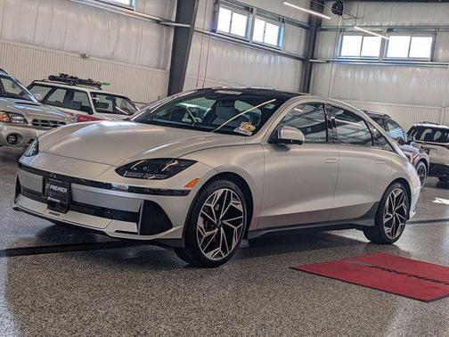 2024 Hyundai IONIQ 6 Limited