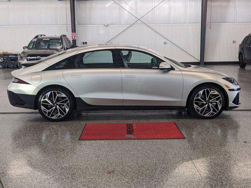 2024 Hyundai IONIQ 6 Limited