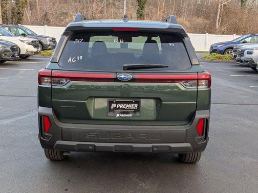 Deep Emerald Green Pearl 2026 Subaru Outback Premium