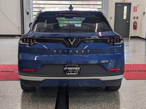 2025 VinFast VF 8 Plus