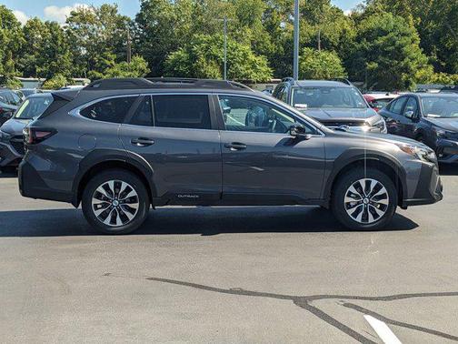 2025 Subaru Outback Limited XT