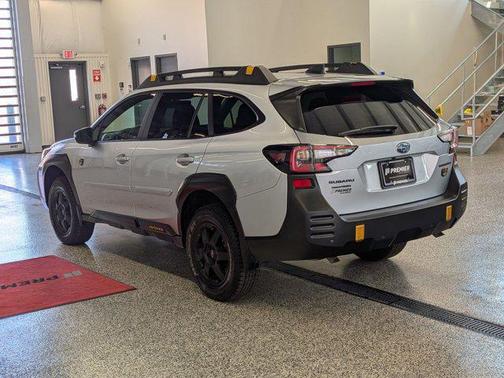 Ice Silver Metallic 2025 Subaru Outback Wilderness