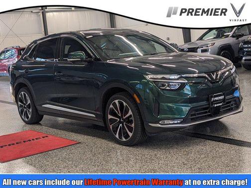 2025 VinFast VF 8 Plus