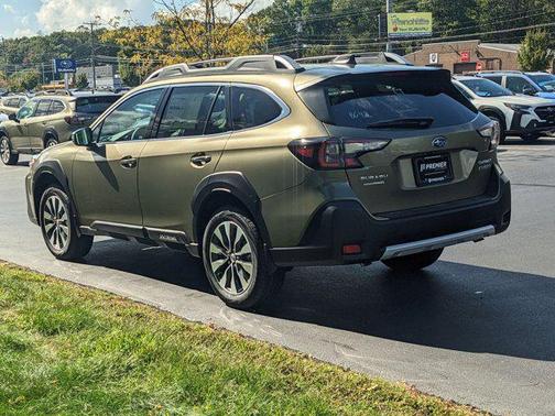 2025 Subaru Outback Touring XT