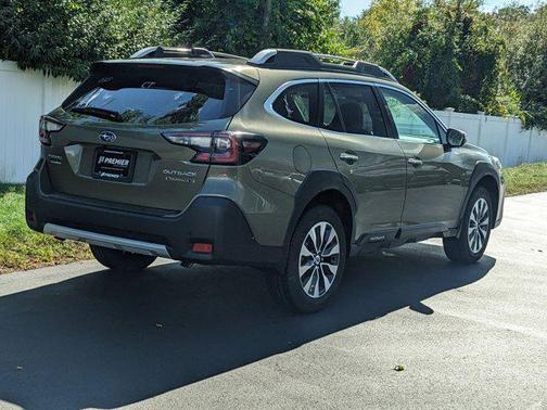 2025 Subaru Outback Touring XT