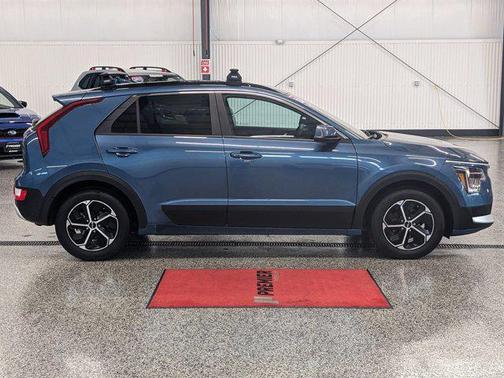 2024 Kia Niro Plug-In Hybrid EX