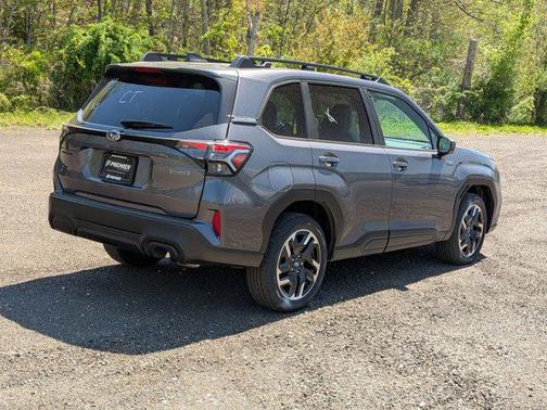 Magnetite Gray Metallic 2026 Subaru Forester Hybrid Premium