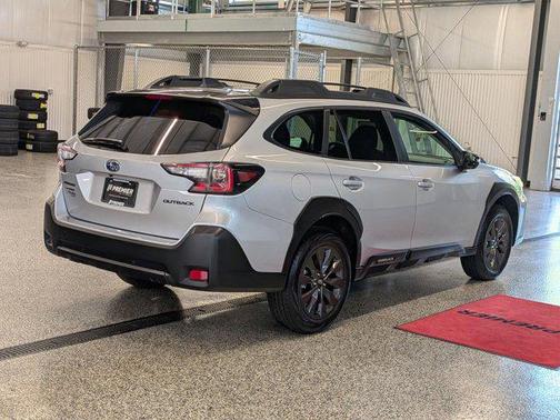 Ice Silver Metallic 2025 Subaru Outback Onyx Edition