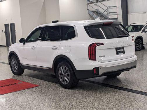 2023 Kia Telluride LX