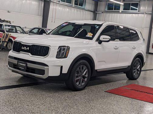 2023 Kia Telluride LX