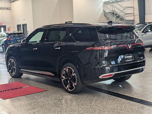 2024 VinFast VF 9 Plus