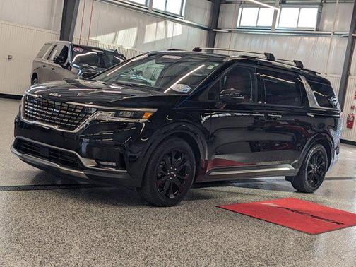 2023 Kia Carnival SX