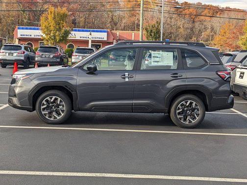 2025 Subaru Forester Base