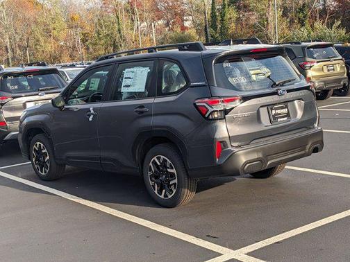 2025 Subaru Forester Base