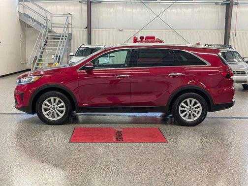 Passion Red 2019 Kia Sorento LX