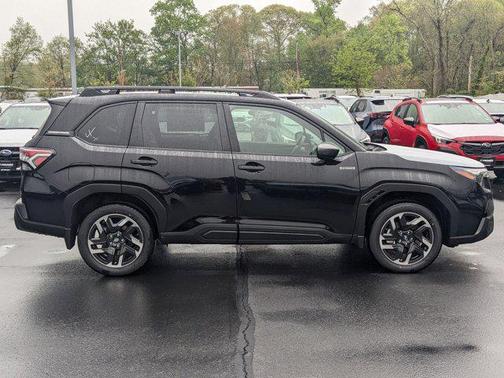 2025 Subaru Forester Hybrid Premium