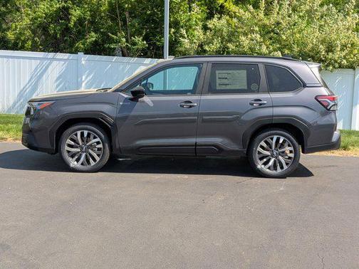 Magnetite Gray Metallic 2026 Subaru Forester Hybrid Touring