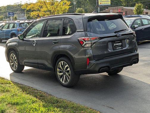2025 Subaru Forester Touring