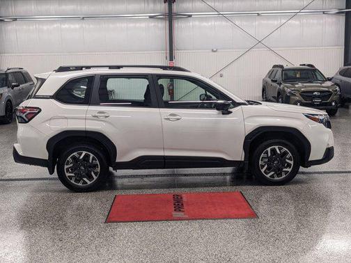 2025 Subaru Forester Base