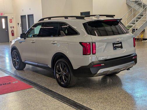 Wolf Gray 2023 Kia Sorento SX